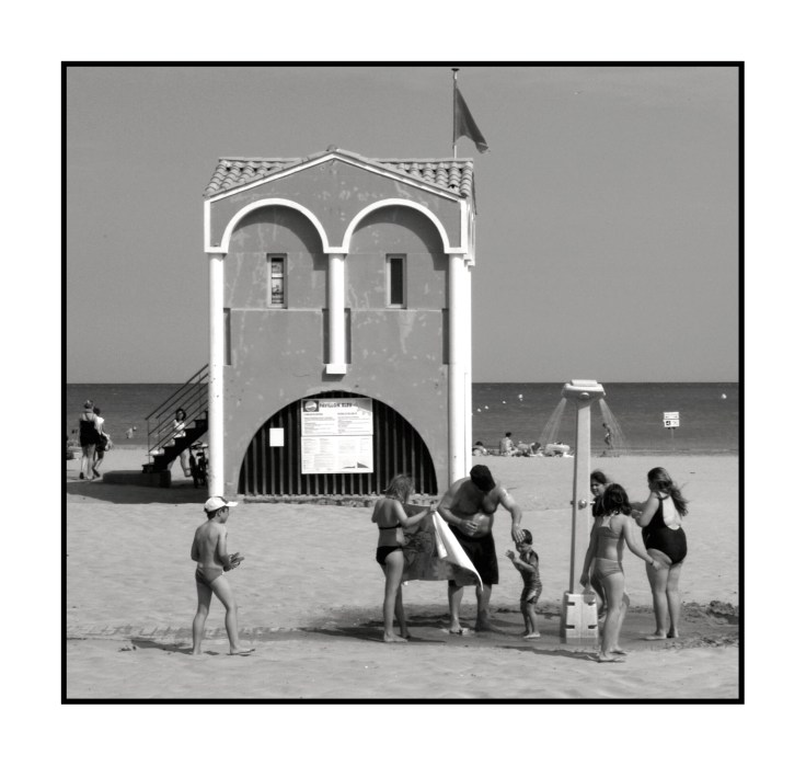 3-Douche plage v2.jpg